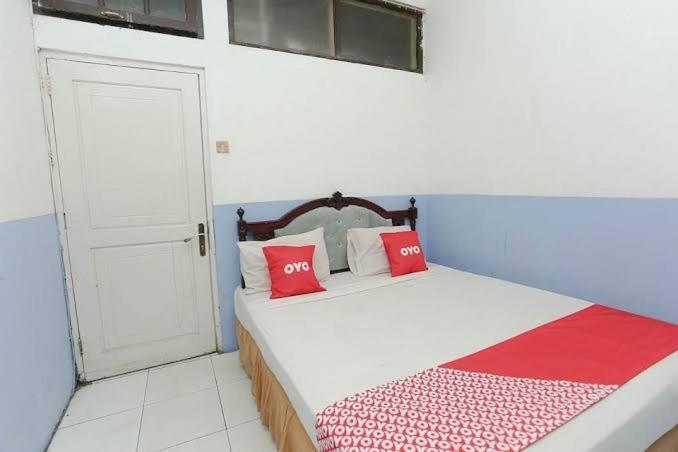 Urbanview Hotel Kharisma Banjarmasin Banjarmasin  Exterior foto