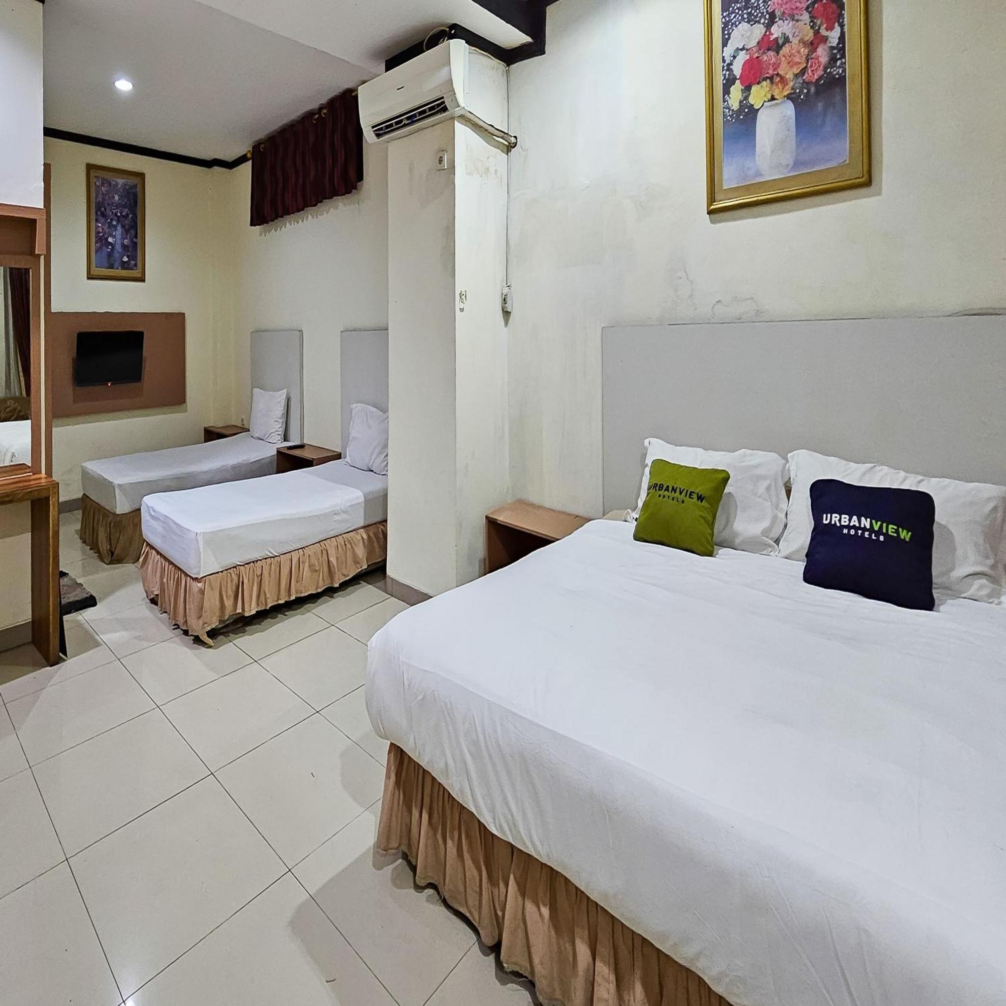 Urbanview Hotel Kharisma Banjarmasin Banjarmasin  Exterior foto